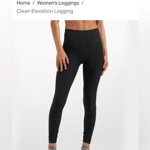 Vuori Clean Elevation black leggings